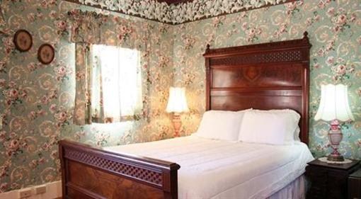 фото отеля Martine Inn Pacific Grove
