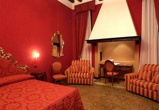 фото отеля Hotel Al Ponte Mocenigo