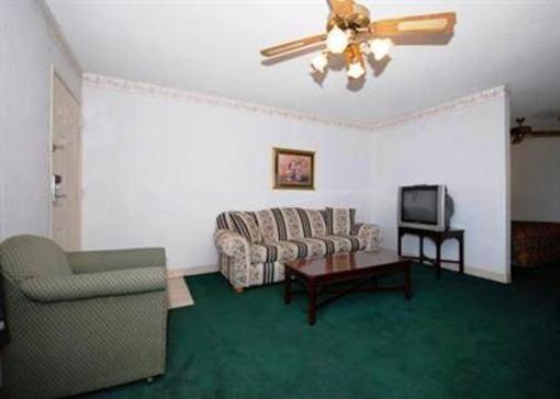 фото отеля Nashville Airport Inn & Suites