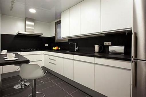 фото отеля Feelathome Apartments