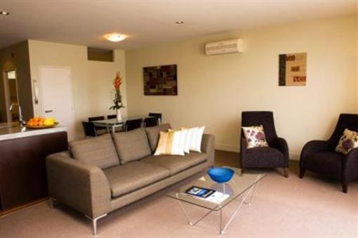 фото отеля Quest Newmarket Serviced Apartments