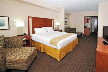 фото отеля Holiday Inn Express Hotel & Suites Southwest Vaughan