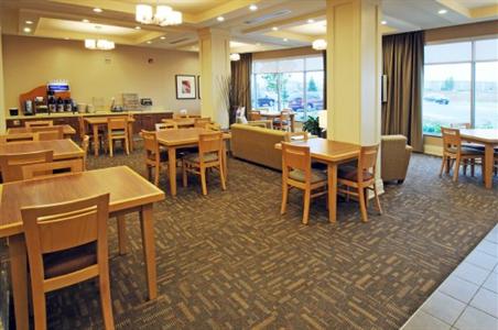 фото отеля Holiday Inn Express Hotel & Suites Southwest Vaughan