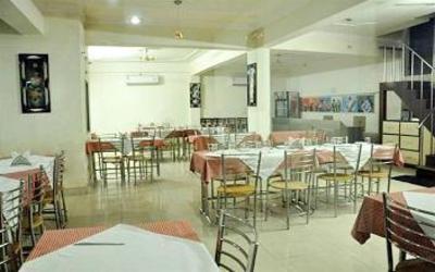 фото отеля Hotel Dawat Palace