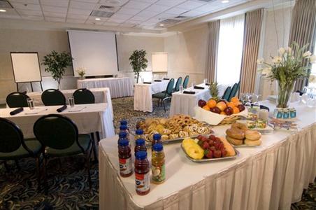 фото отеля Hilton Garden Inn Airport Portland (Maine)