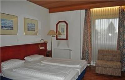 фото отеля Hotel Starkenburger Hof