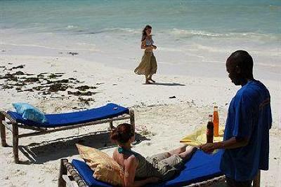фото отеля Mbuyuni Beach Village