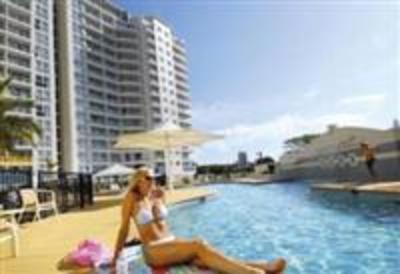 фото отеля Outrigger Twin Towns Resort