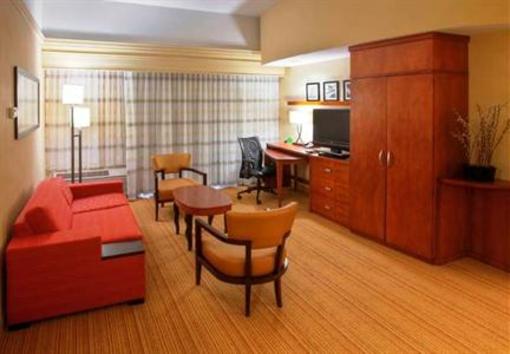 фото отеля Courtyard by Marriott Danbury