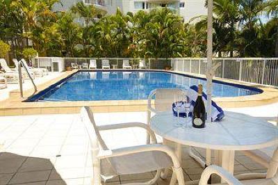 фото отеля Surf Parade Resort