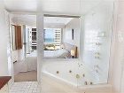 фото отеля Surf Parade Resort