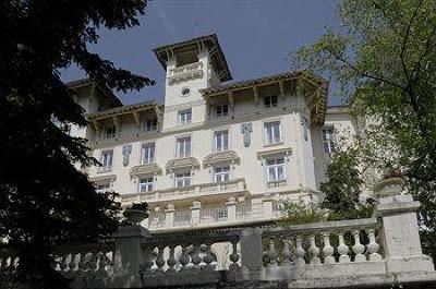 фото отеля Splendid Resort Chatel-Guyon