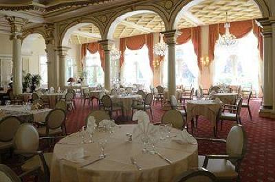 фото отеля Splendid Resort Chatel-Guyon