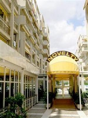 фото отеля Apartamentos Novelty
