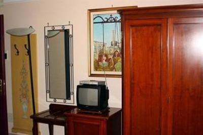 фото отеля Emmaus - Albergo del bosco