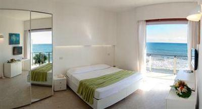 фото отеля Caravelle Hotel Diano Marina
