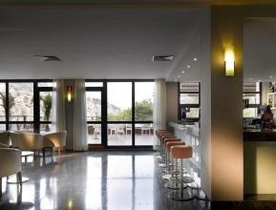 фото отеля Fiesta Hotel Cala Llonga