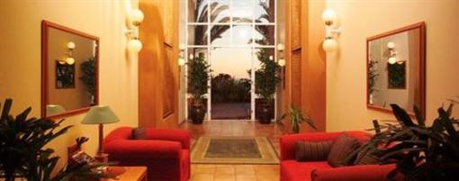 фото отеля Brookes Hill Suites