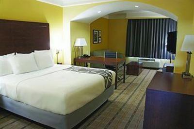 фото отеля La Quinta Inn & Suites Houston NW Beltway8 West Road