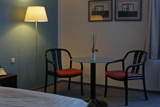 фото отеля Hotel Zur Traube Brunsbuttel