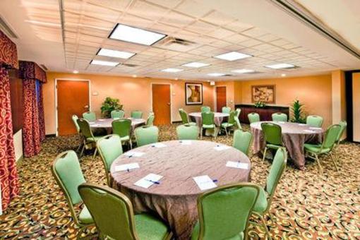 фото отеля Holiday Inn Express El Paso I-10 East