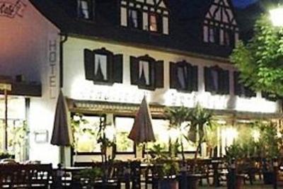 фото отеля Mosel Hotel Burg Cafe Alken