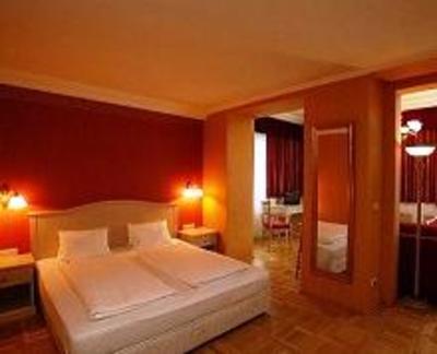 фото отеля Hotel Kaiservilla Heiligenblut