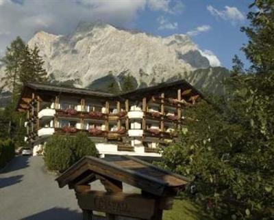 фото отеля Alpenappartements Cristall Ehrwald