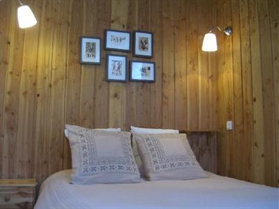 фото отеля Auberge Les Myrtilles Hotel Foix