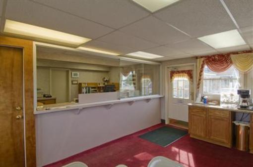 фото отеля Americas Best Value Inn - Marion