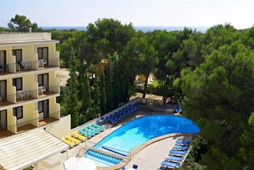 фото отеля Hostal Condemar Santanyi