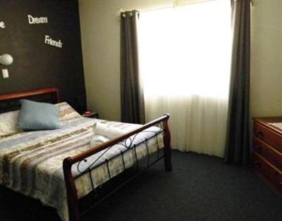 фото отеля Murray Gardens Motel & Cottages