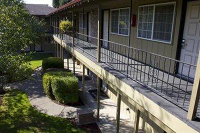 фото отеля Village Inn Springfield (Oregon)