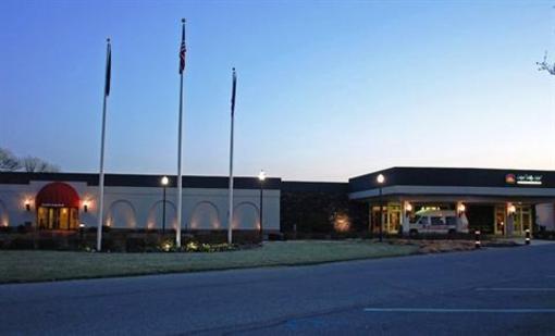 фото отеля BEST WESTERN PLUS Lehigh Valley Hotel & Conference Center