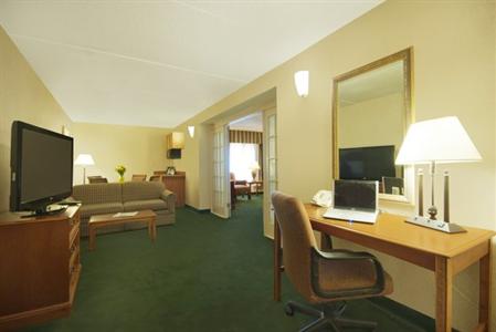 фото отеля Holiday Inn Express Hotel & Suites Hartford