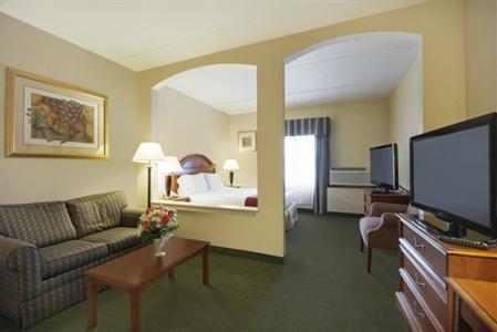 фото отеля Holiday Inn Express Hotel & Suites Hartford