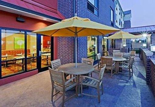 фото отеля Towneplace Suites Tulsa North Owasso