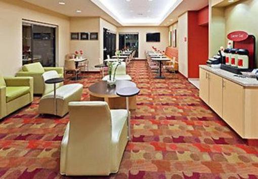 фото отеля Towneplace Suites Tulsa North Owasso