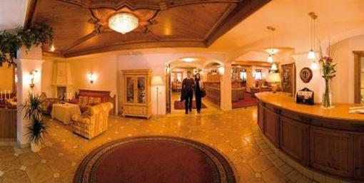 фото отеля Alpin Royal Wellness & Resort Hotel Ahrntal