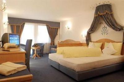 фото отеля Alpin Royal Wellness & Resort Hotel Ahrntal