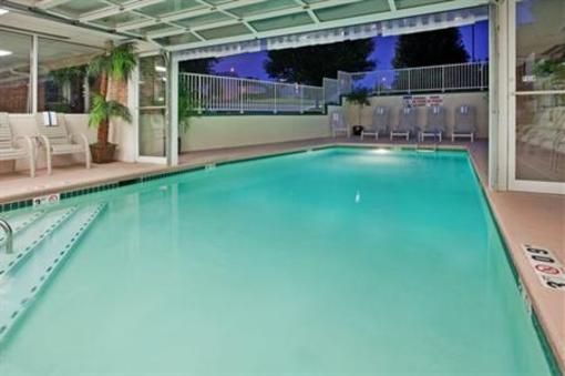фото отеля Holiday Inn Overland Park-Conv Ctr