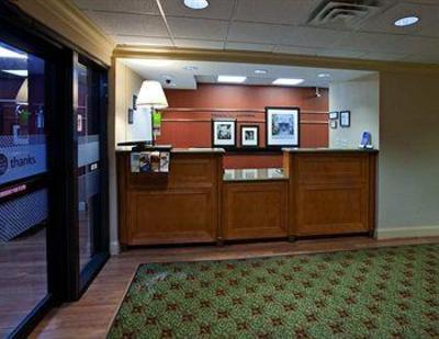 фото отеля Hampton Inn Charlotte Matthews