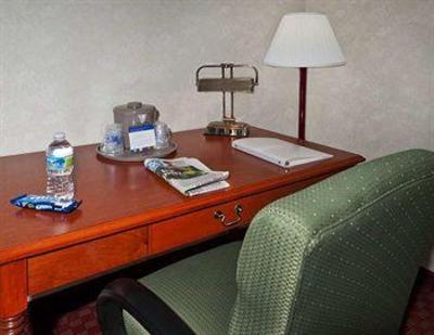 фото отеля Hampton Inn Charlotte Matthews