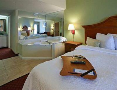 фото отеля Hampton Inn Charlotte Matthews