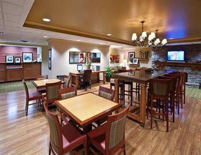 фото отеля Hampton Inn Charlotte Matthews