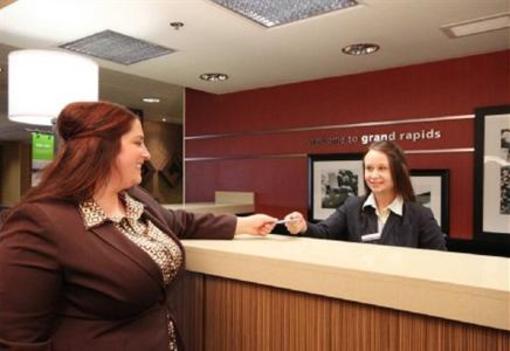 фото отеля Hampton Inn Grand Rapids-North