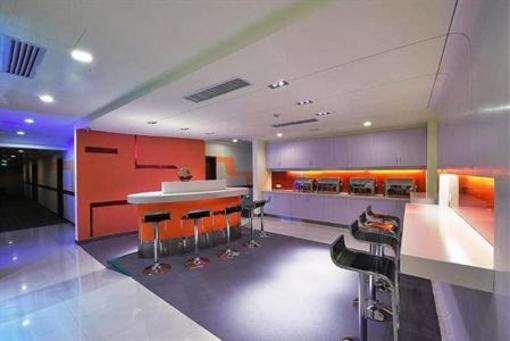 фото отеля Wuyang Zhixing Hotel Hangzhou Jianguo