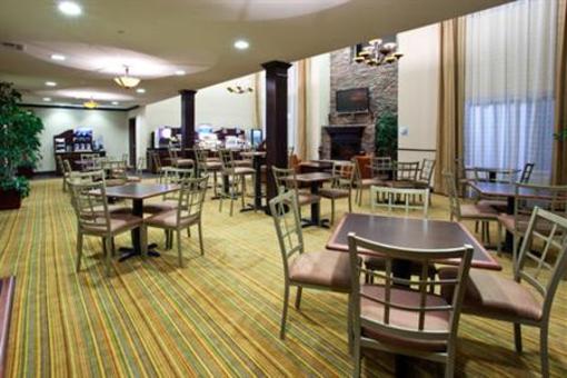 фото отеля Holiday Inn Express Hotel & Suites Fresno South