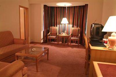 фото отеля Rosedale Hotel & Suites