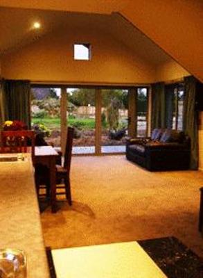 фото отеля Golf Course Road Chalets